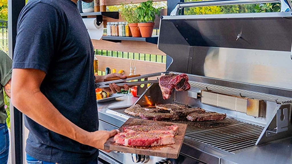 Backyard Discovery Fusion Flame Outdoor Kitchen with Stainless Steel 5-burner Grill Island for Your Patio Gatherings